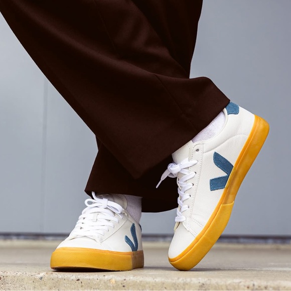 Veja Campo leather white California natural (blue suede/tan soles) sneaker - 6 - Picture 16 of 16